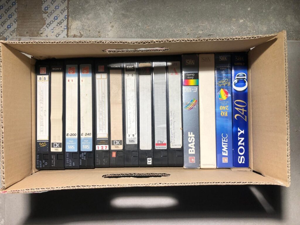 krabice s vhs